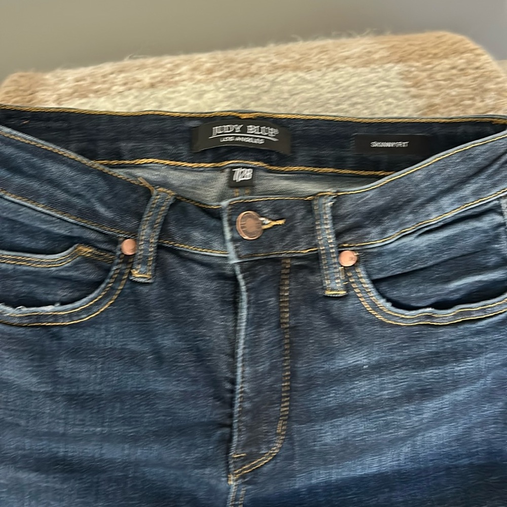 Judy Blue skinny jeans size 7/28. New!